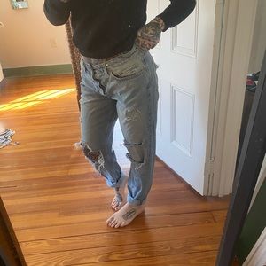 Light Blue H&M Distressed Women’s Jeans